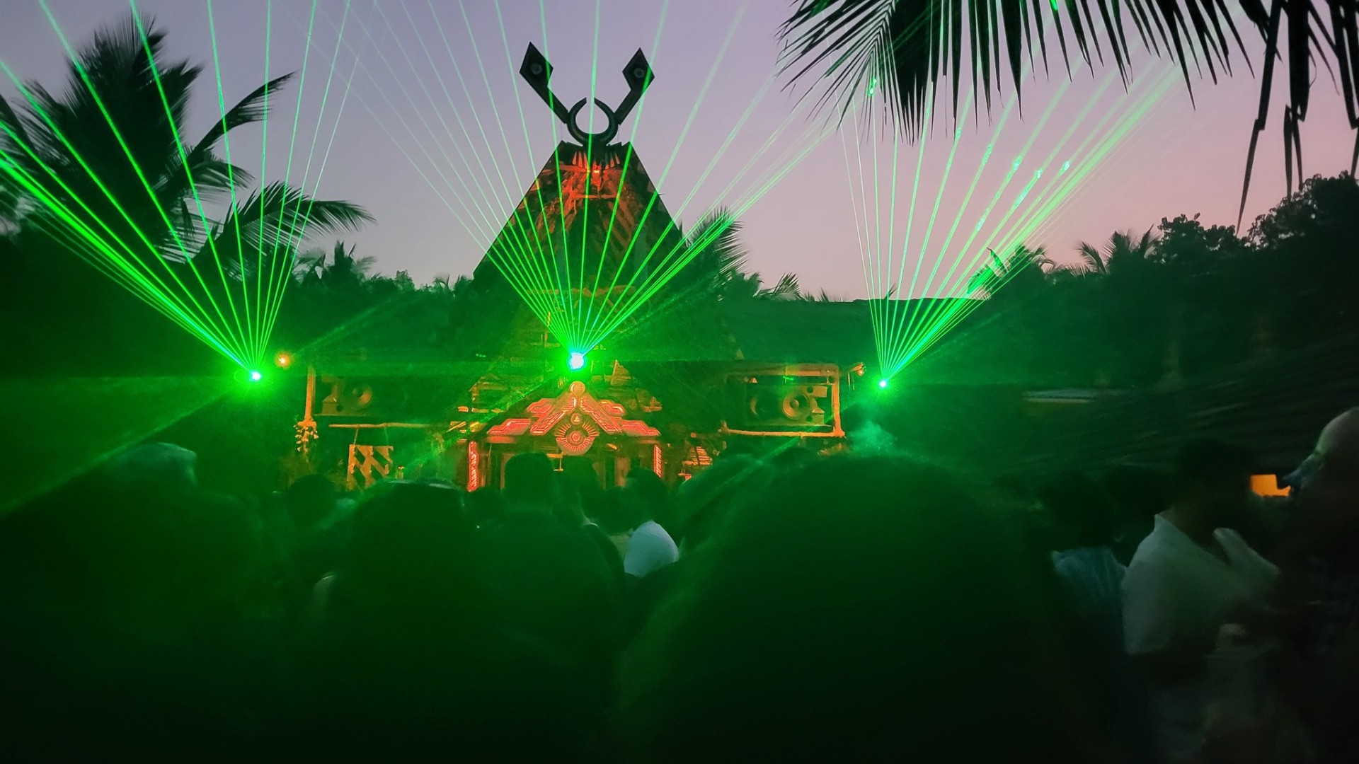 Show 1
